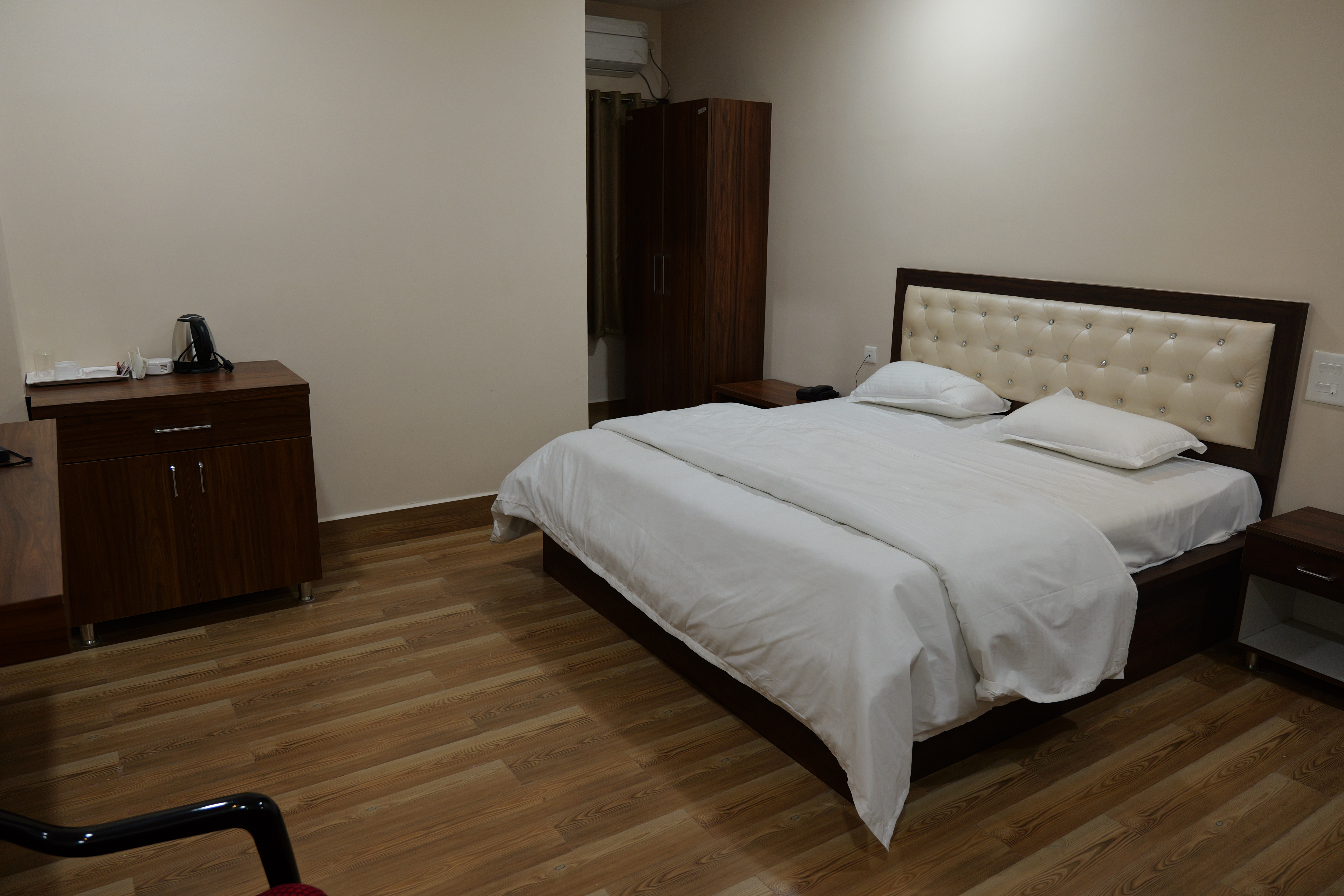 Booking Room